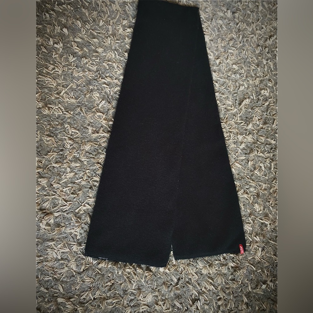 Levi’s scarf black